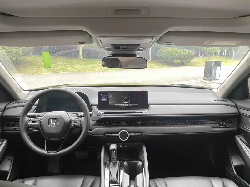 Honda Accord — фото 6