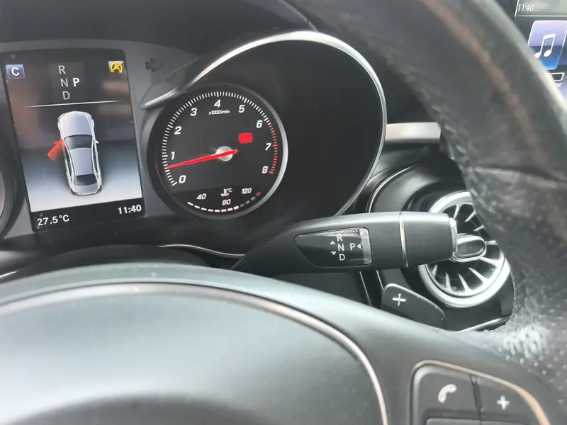 Mercedes-Benz C-Class C 200 L Sport — фото 14