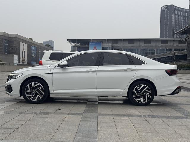 Volkswagen Sagitar id 4392159 из Китая 19