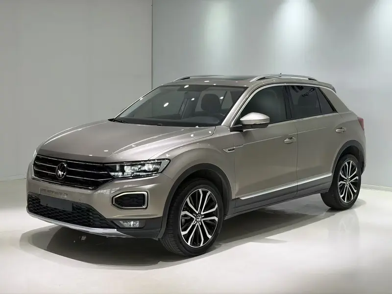 Volkswagen T-Roc — фото 1
