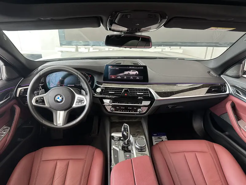 BMW 5 Series — фото 7