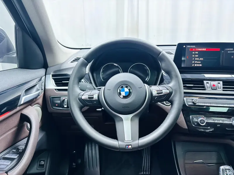 BMW X1 — фото 11