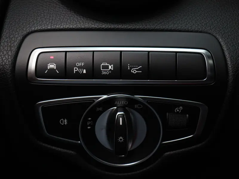 Mercedes-Benz GLC AMG — фото 12