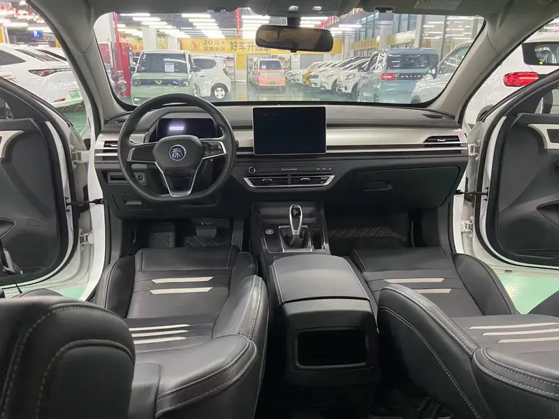 BYD Qin Pro 1.5 TI AT Premium — фото 8