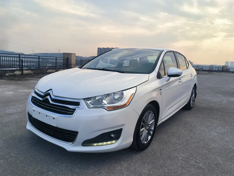 Citroen C 4 L 1.8 L AT