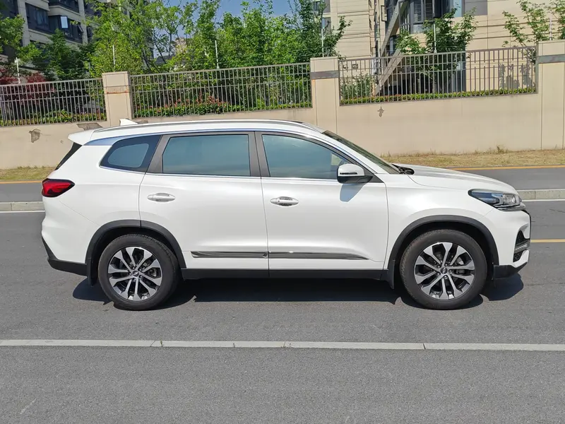 Chery Tiggo 8 — фото 7