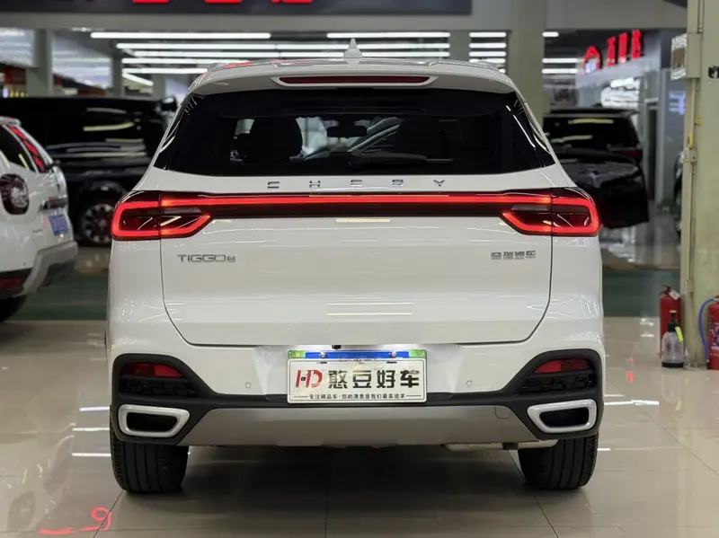 Chery Tiggo 8 — фото 4