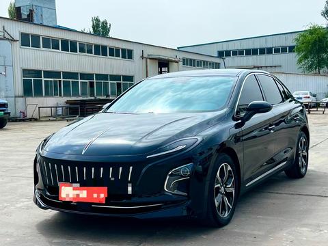 Hongqi E-QM5