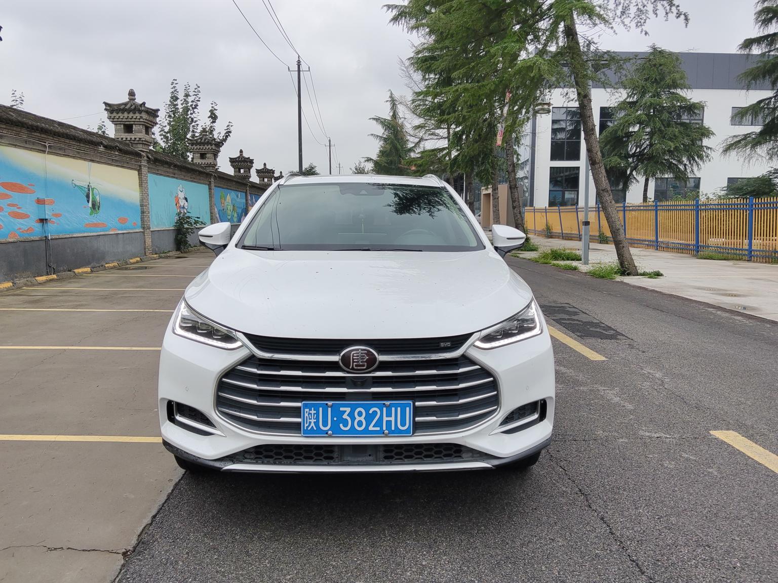 BYD Tang — фотографии объявления, Фото 3