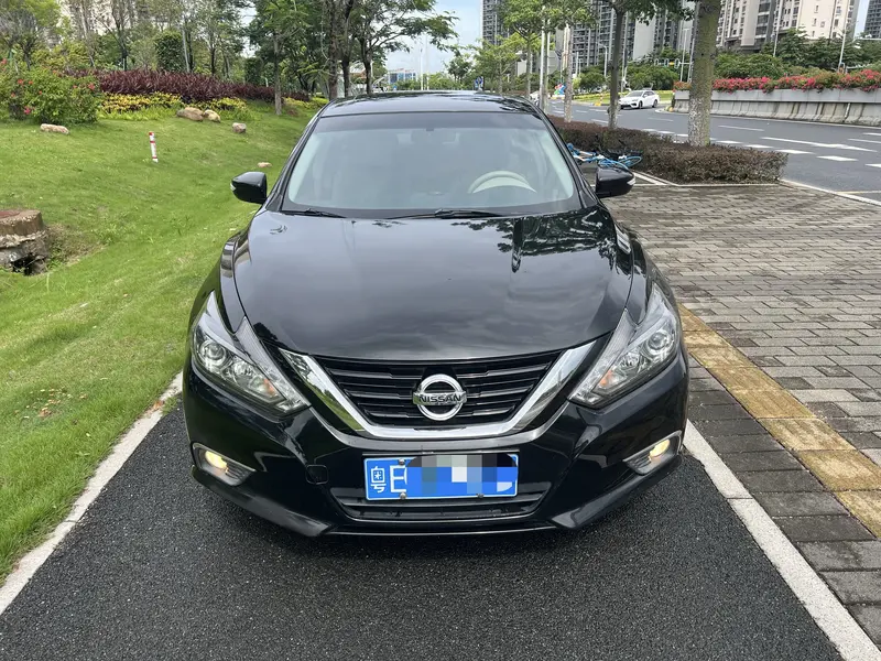 Nissan Teana рестайлинг 2.0L XL комфорт — фото 2