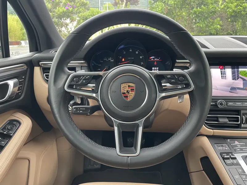 Porsche Macan 2.0 T — фото 9