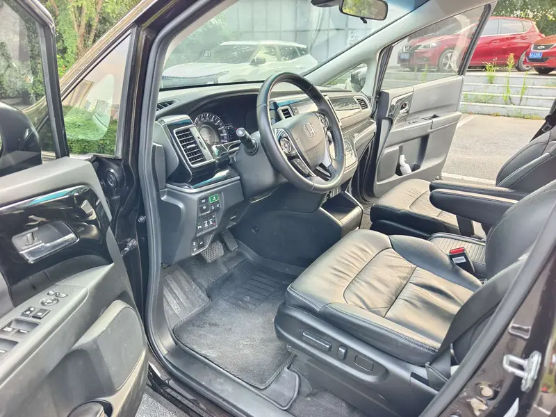 Honda Elysion 2.0L · люкс — фото 12