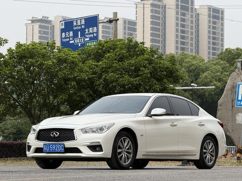 Infiniti Q50L