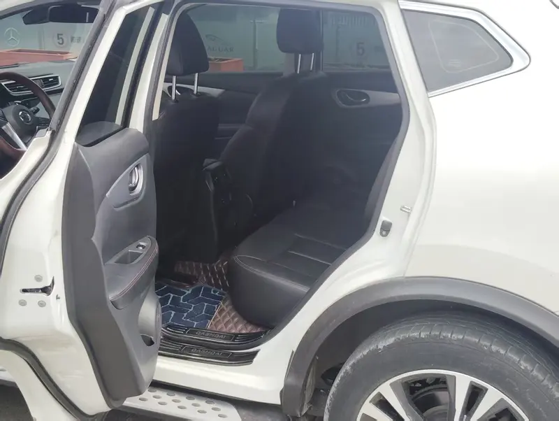 Nissan Qashqai 2.0L XV Prem. люкс — фото 9