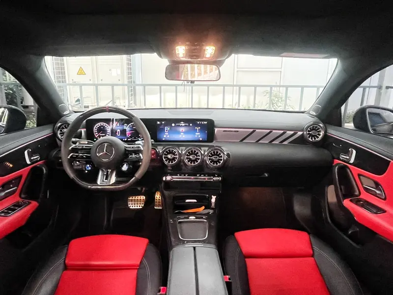 Mercedes-Benz A-Class AMG A 35 L 4 MAT IC — фото 8
