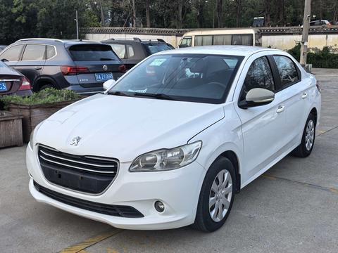 Peugeot 301 2014 1.6L MT Comfort