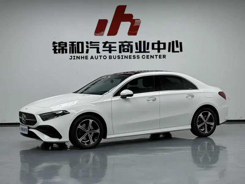 Mercedes-Benz A-Class — фото 1