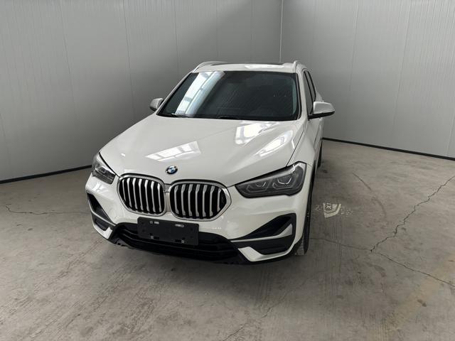 BMW X1 id 4387275 из Китая 18