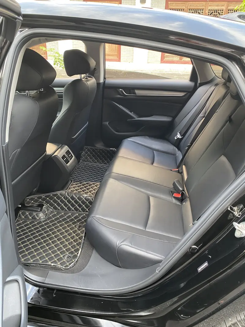Honda Accord — фото 9