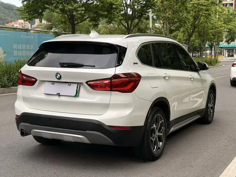 BMW X1 — фото 4