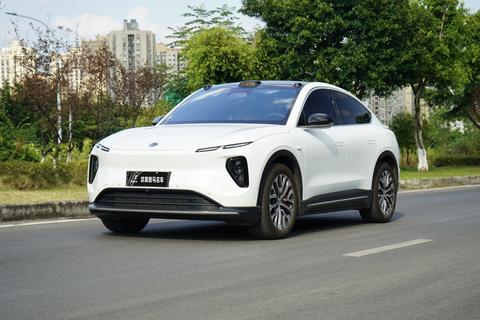 Nio EC6