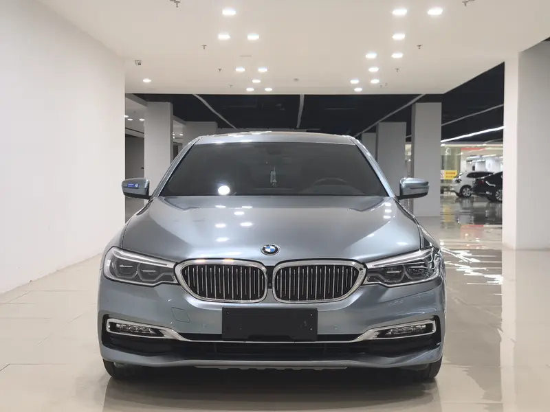 BMW 5 Series — фото 2