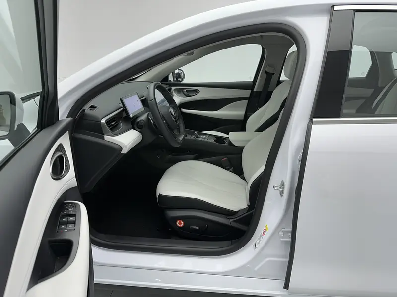 BYD Seal 05 — фото 17