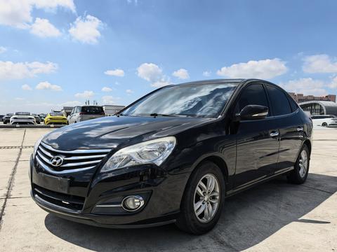 Hyundai Elantra 2015 1.6L AT Luxury
