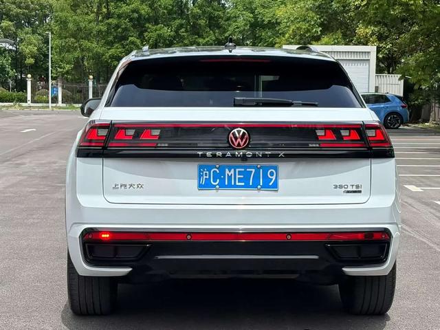 Volkswagen Tourang id 4392143 из Китая 9