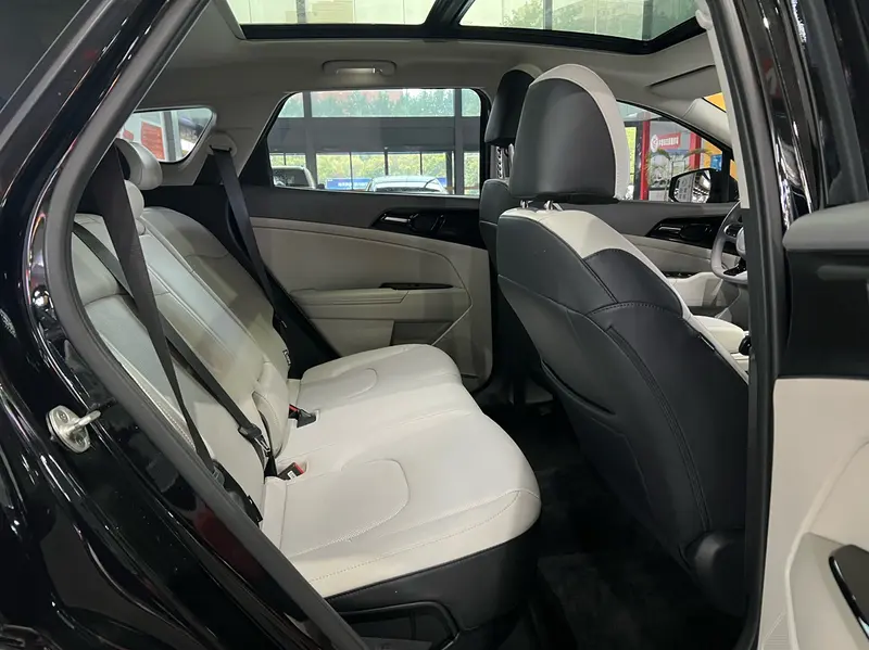 Kia Sportage — фото 11