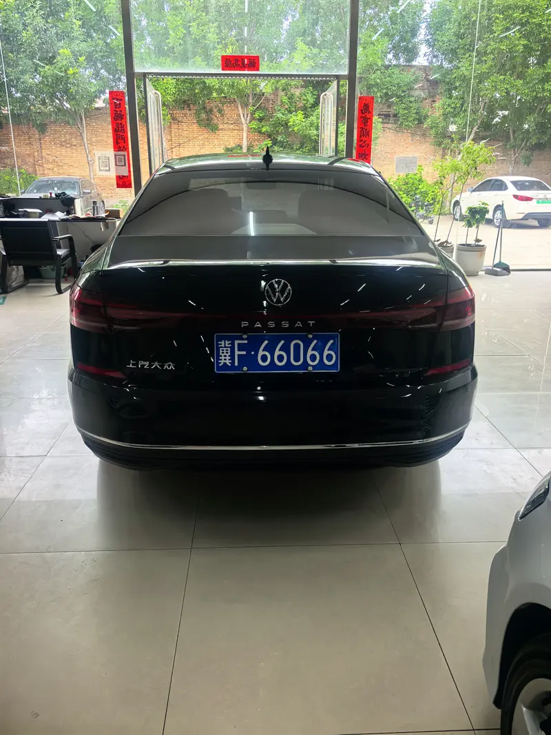 Volkswagen Passat — фото 5