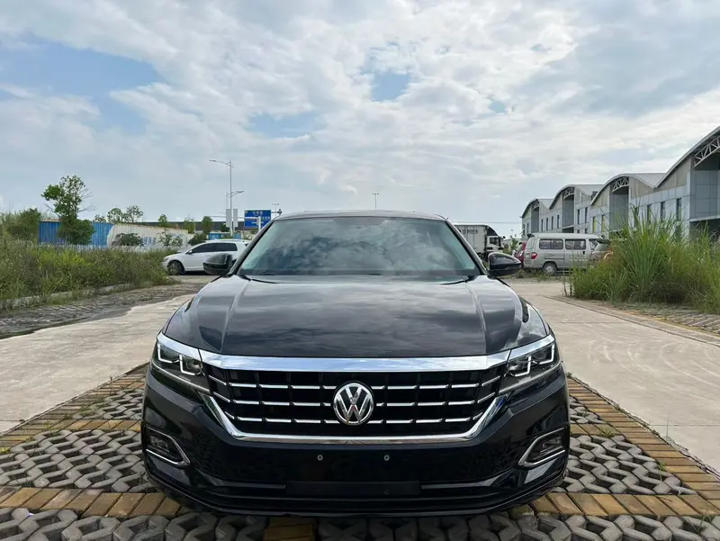 Volkswagen Passat — фото 2