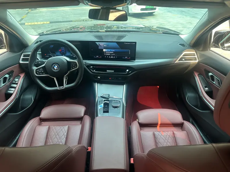 BMW i3 — фото 7