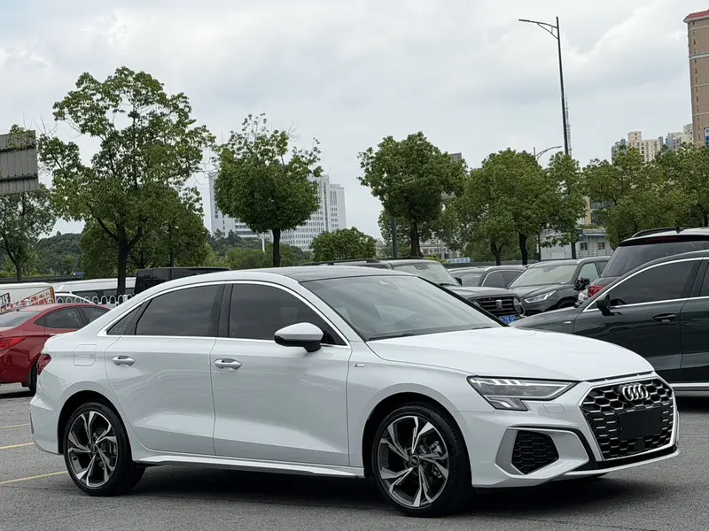 Audi A3 — фото 3