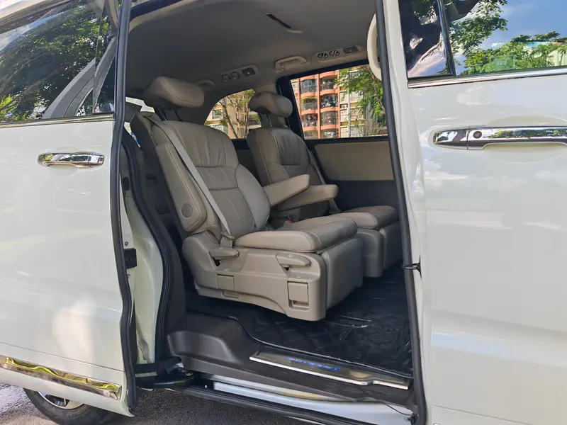 Honda Odyssey — фото 12