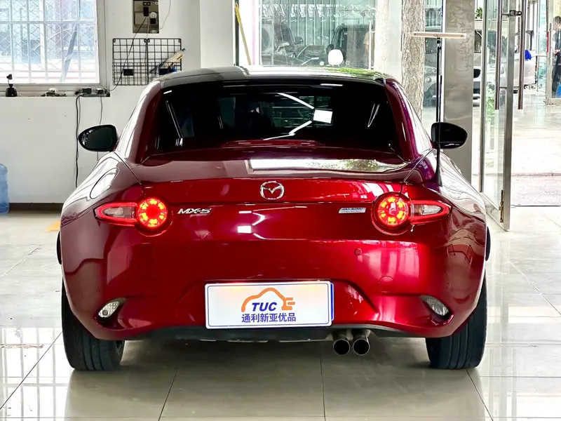 Mazda MX-5 — фото 4