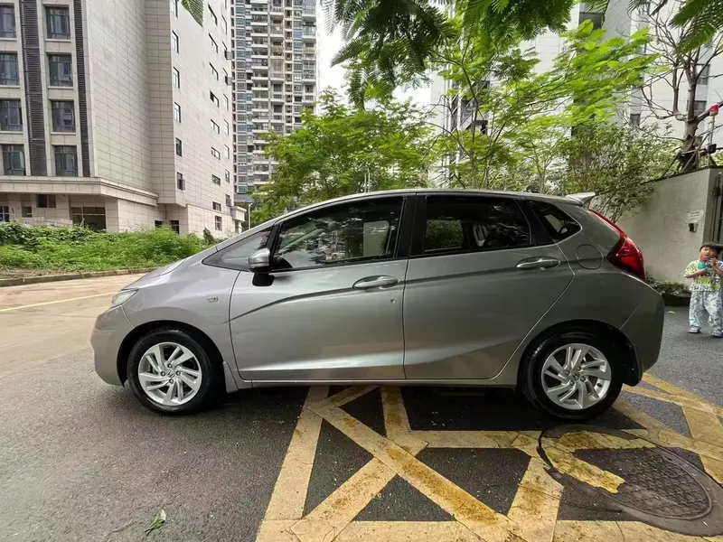 Honda Fit 1.5L LX CVT комфорт — фото 3