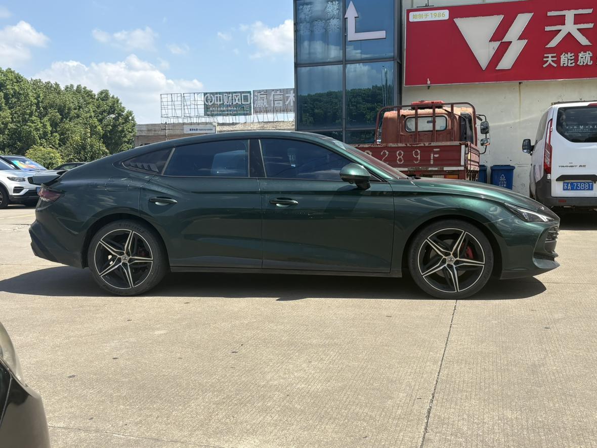 MG 7 2023 2.0T AT Premium