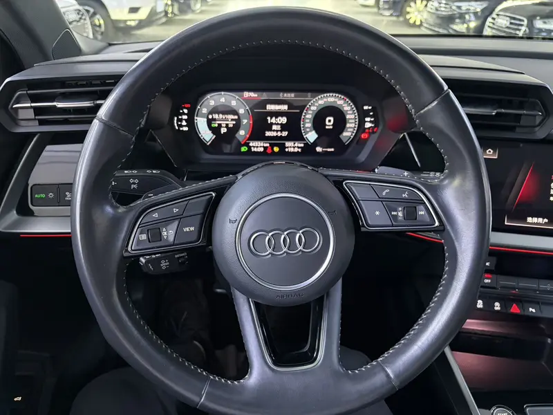 Audi A3 — фото 9