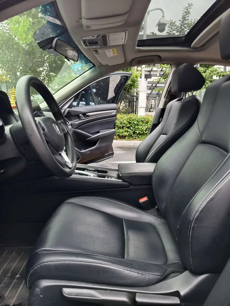 Honda Accord — фото 10