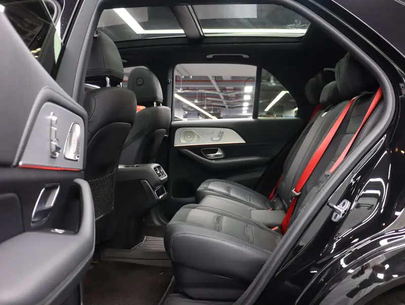 Mercedes-Benz GLE AMG — фото 12