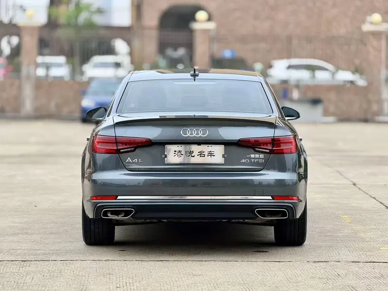 Audi A4L — фото 5
