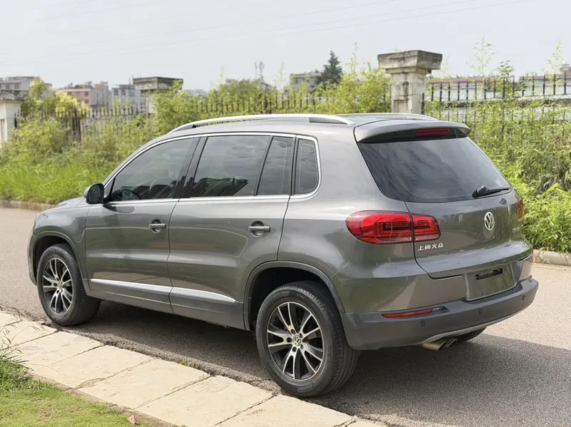 Volkswagen Tiguan — фото 5