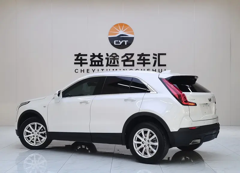 Cadillac XT 4 28 T 2 WD — фото 5