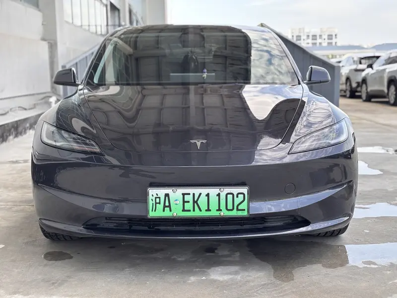 Tesla Model 3 — фото 2