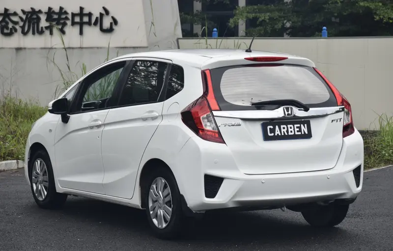 Honda Fit — фото 4