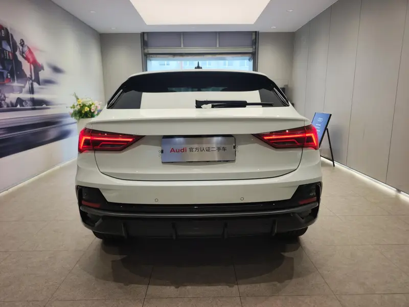 Audi Q3 Sportback — фото 3