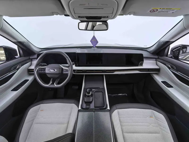 Ford Edge — фото 13