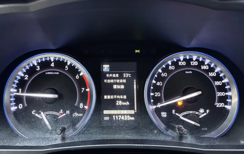 Toyota Highlander — фото 11