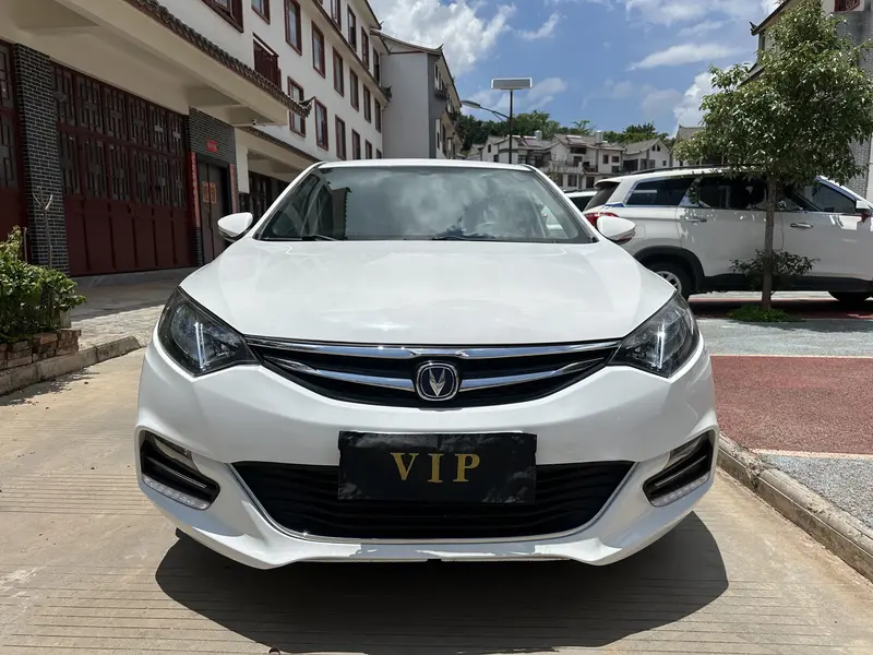 Changan Eado XT — фото 2